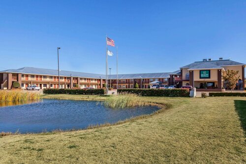 Гостиница Quality Inn & Suites Owasso Us-169