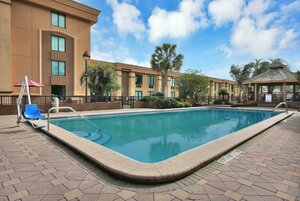 Гостиница Ramada by Wyndham Jacksonville I-95 by Butler Blvd в Джэксонвилле