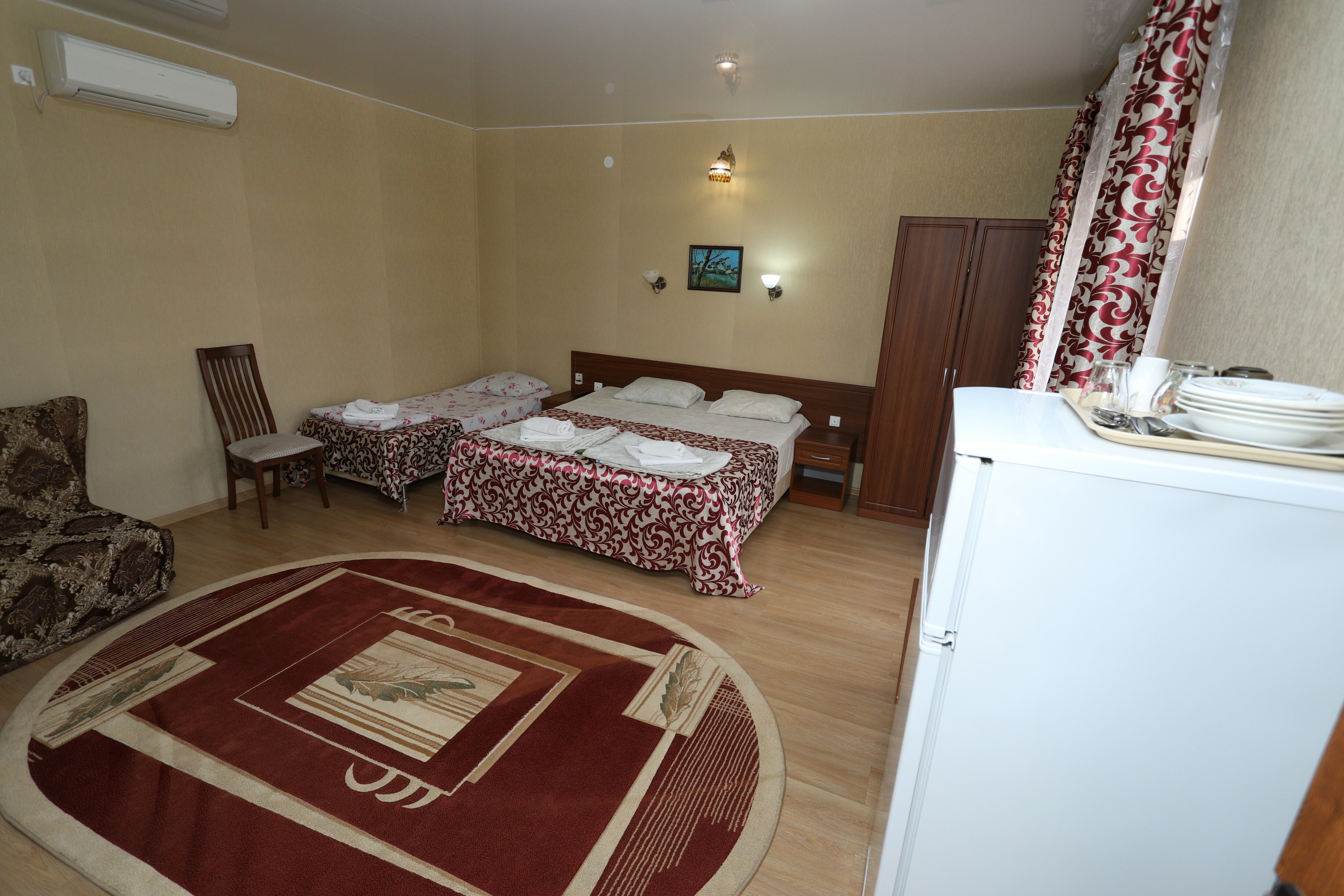 Фото Династия