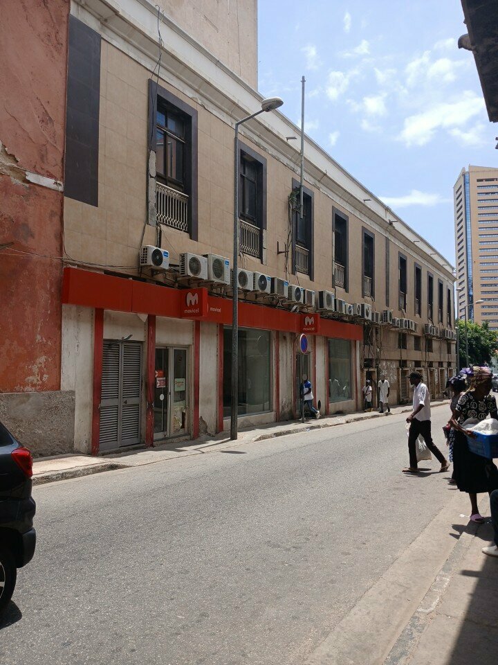 Items for mobile phones Movicel, Loanda, photo