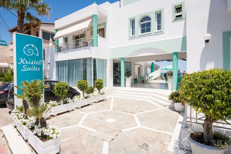 Апартаменты Kristall Suites