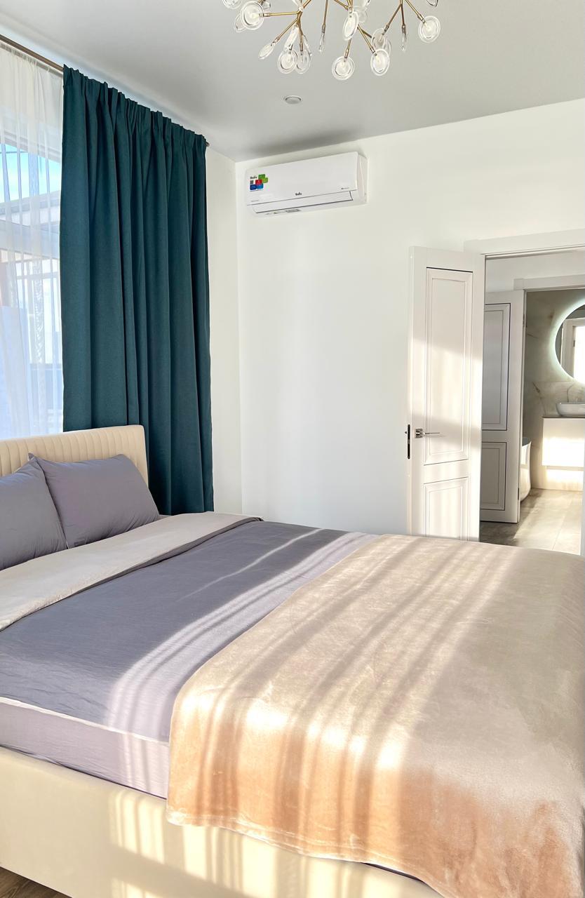 Фото Коттедж с бассейном