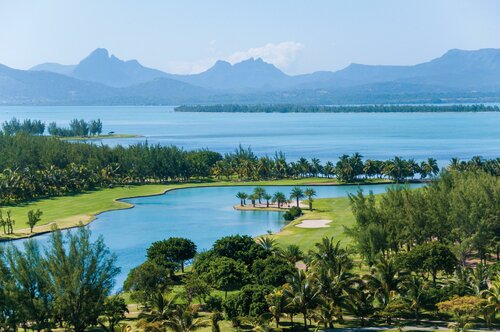 Гостиница Paradis Beachcomber Golf Resort & SPA