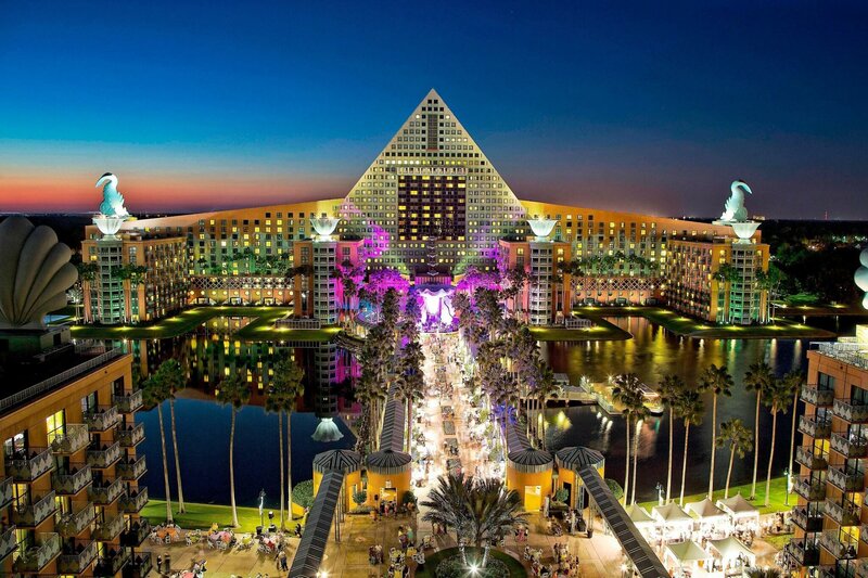 Гостиница Walt Disney World Swan Reserve в Орландо