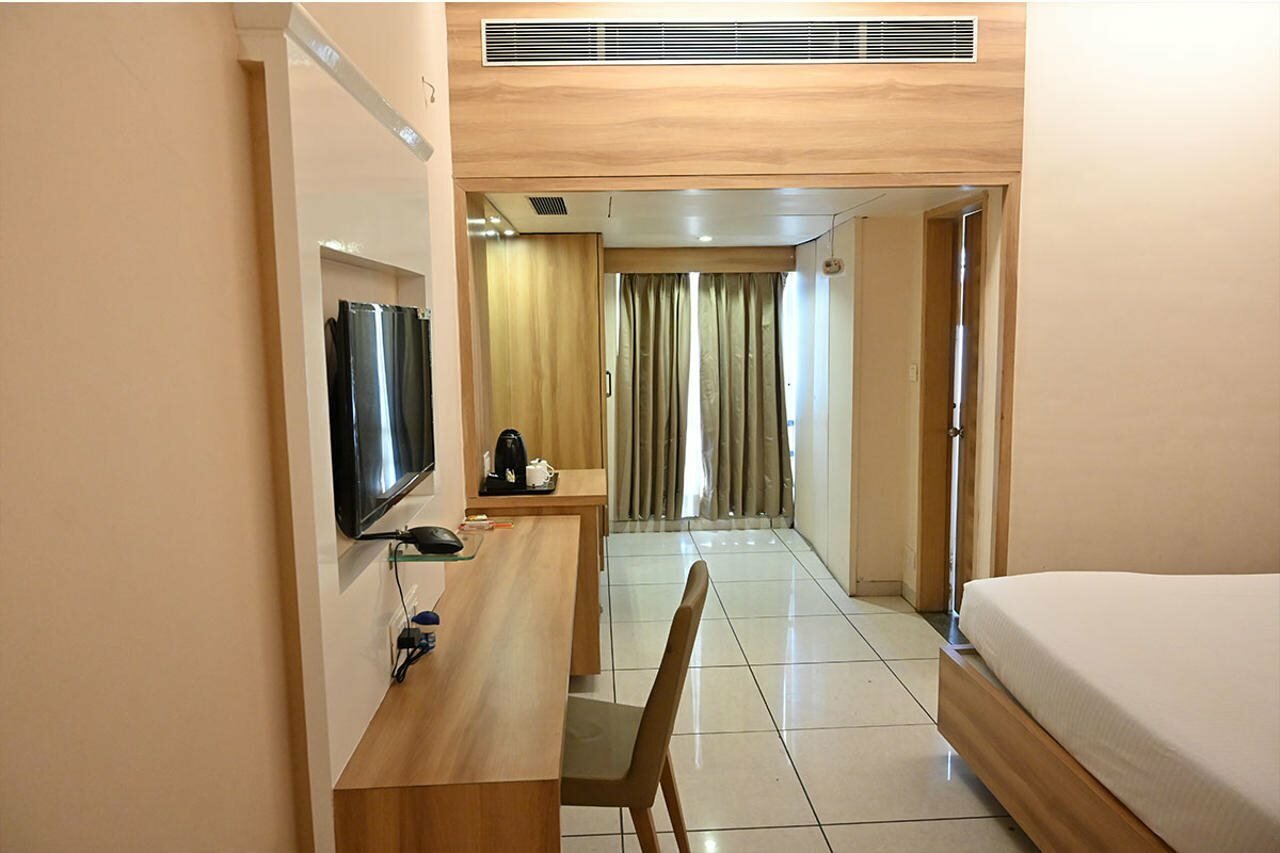 Фото Rang Lords Inn Bharuch