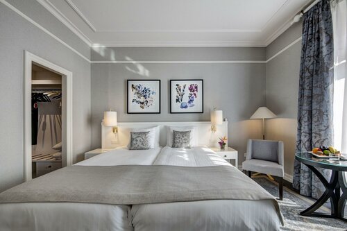 Гостиница Fairmont Le Montreux Palace в Монтре