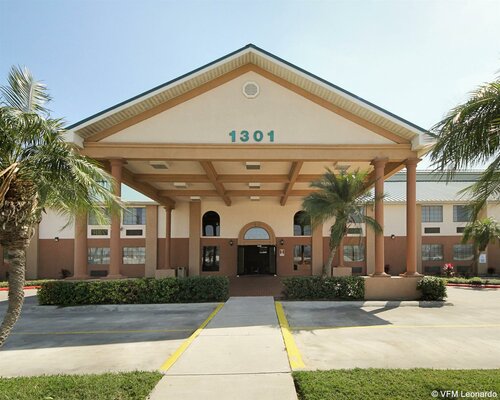 Гостиница Americas Best Value Inn Pharr