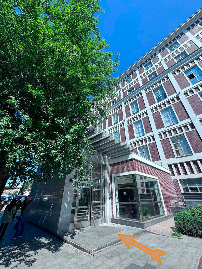 Outdoor advertising VinEx, Moscow, photo