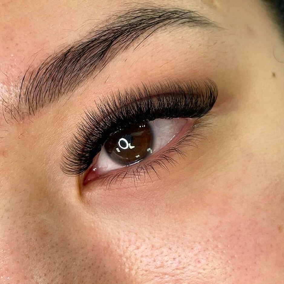 Eyebrow and eyelash salon OiLash, Astana, photo