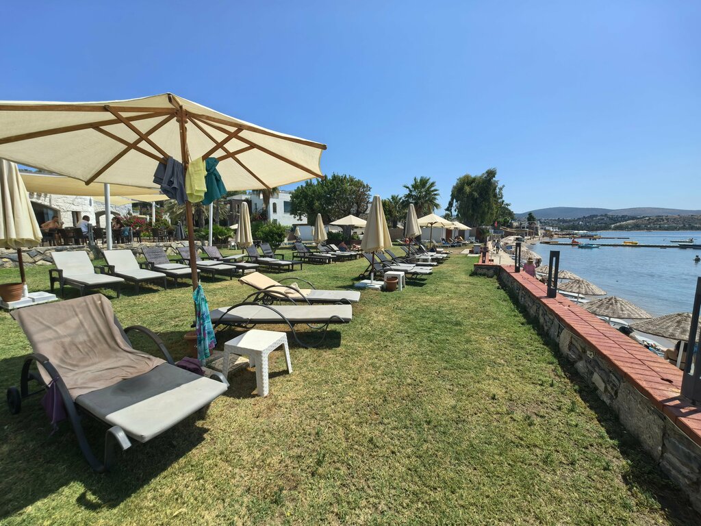 Жағажай The Luvi Hotel Sahil, Бодрум, фото