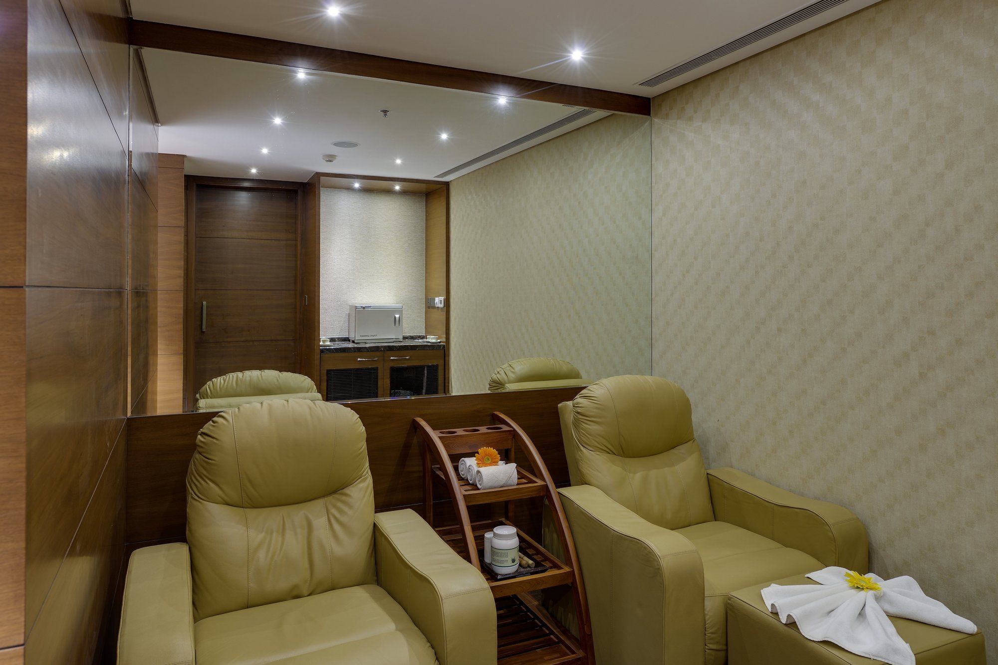 Фото Niranta Airport Transit Hotel – International Wing