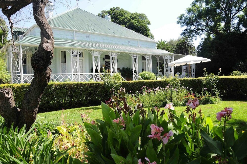 Фото Adley House Guesthouse