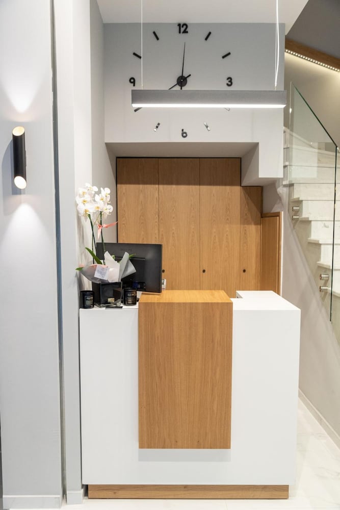 Фото Grand Port Suites Thessaloniki