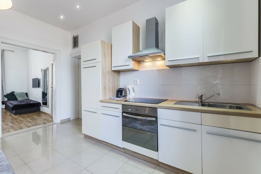 Фото Captain Emo City Apartments