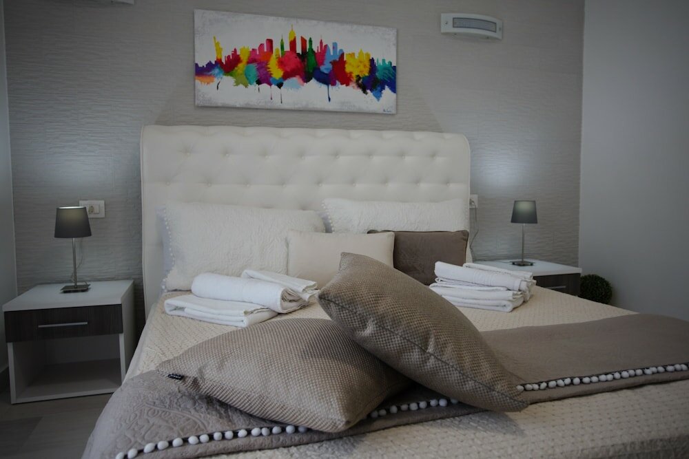 Фото Central Apartments