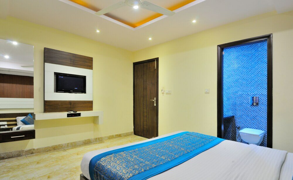 Фото Hotel Gold Star Inn