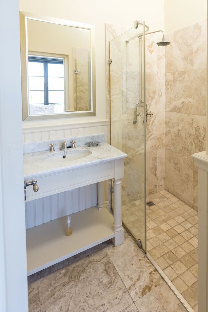 Фото The Majestic Apartment