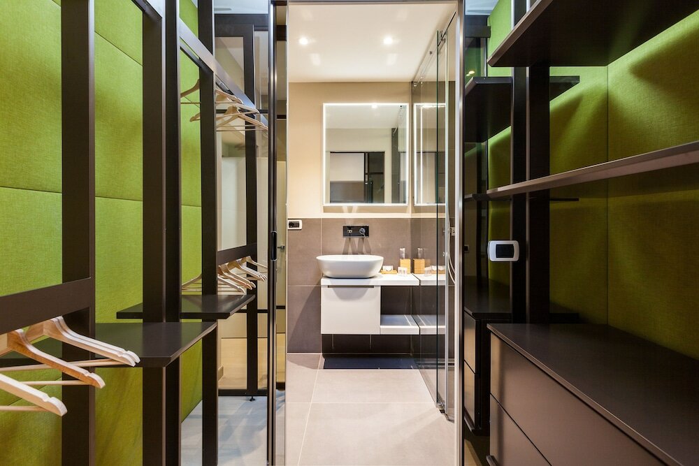 Фото Easyhomes - Duomo Suites & Apartments