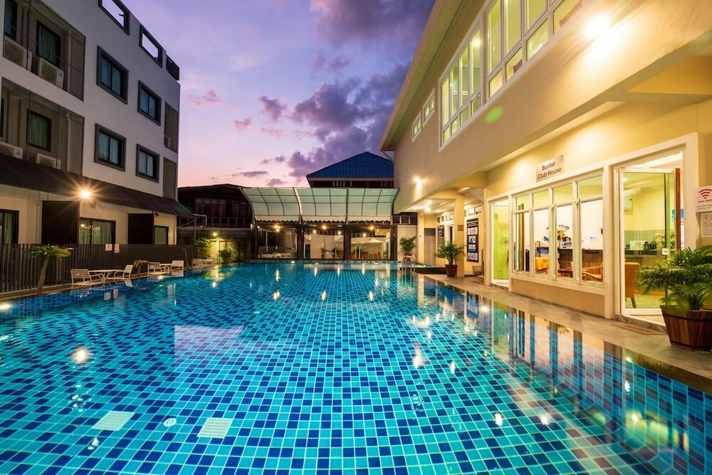 Фото отеля 2