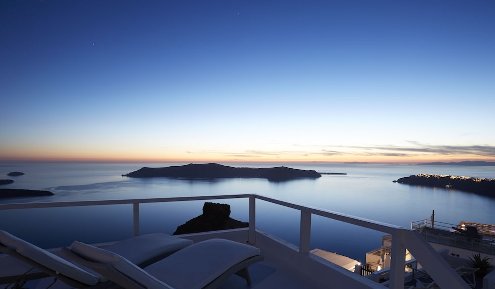 Фото WhiteDeck Hotel