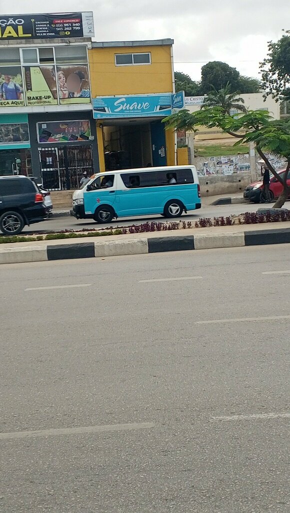 Household goods and chemicals shop Suave, Loanda, photo