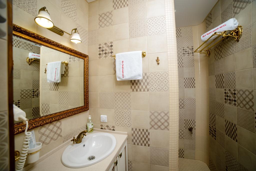 Фото Красный Подсолнух