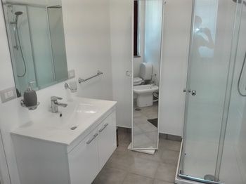 Фото Metropolitan B&b