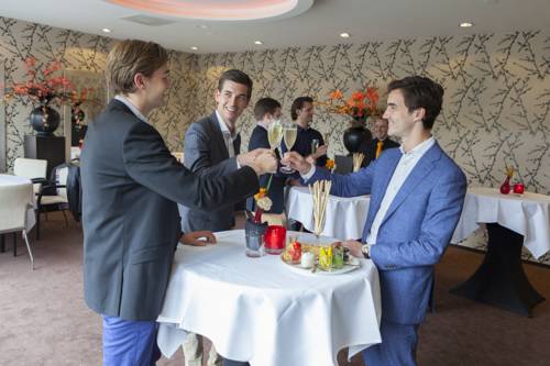 Фото Hotel Van der Valk Maastricht