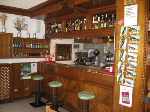 Фото Hotel Bucaneve