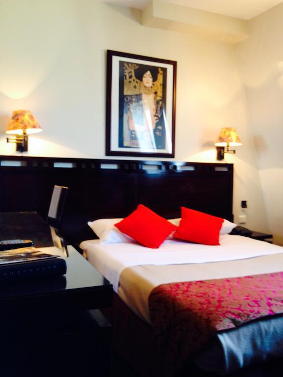 Фото Hôtel Petit Lafayette