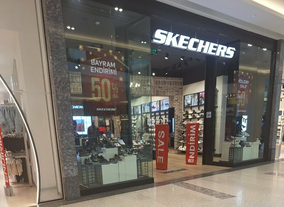 Sports store Skechers, Baku, photo
