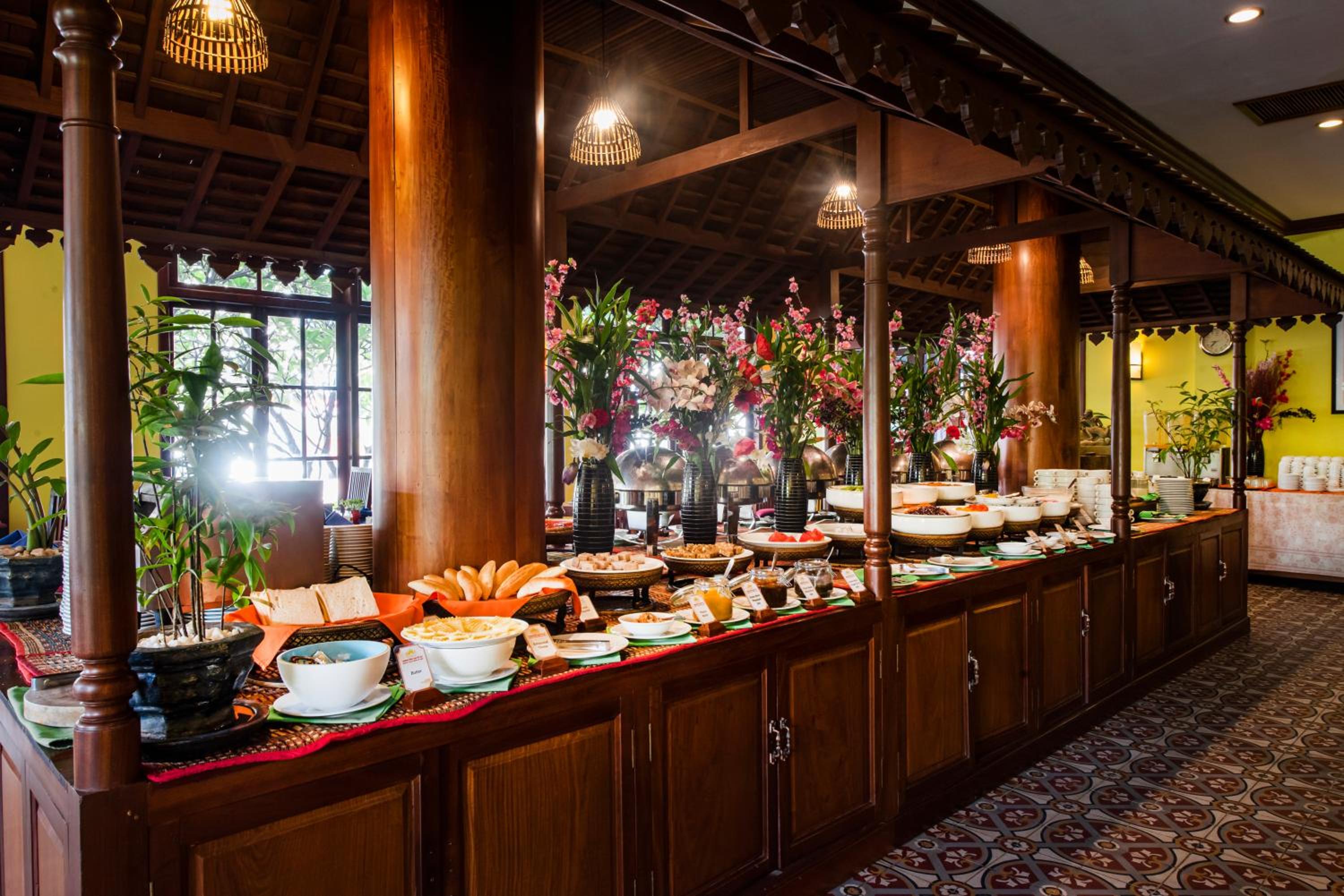 Фото Royal Crown Hotel & SPA