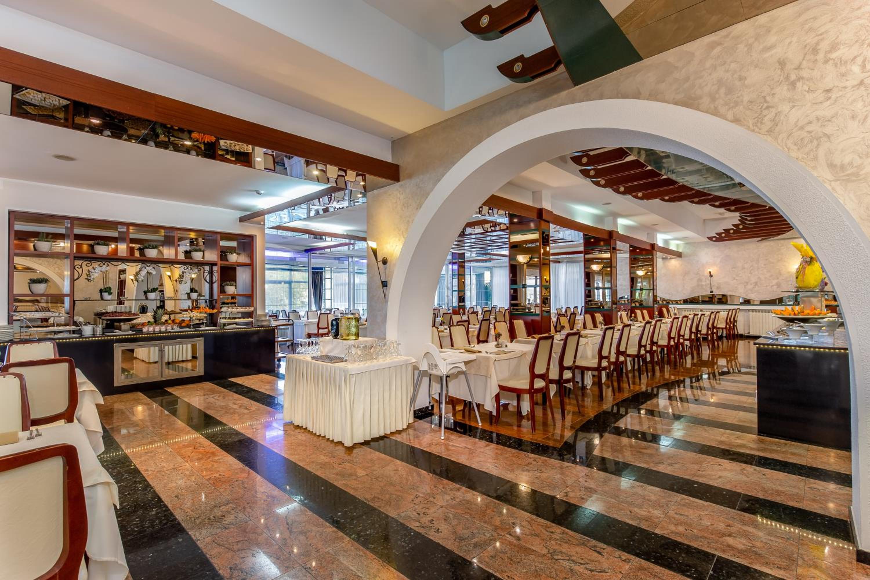 Фото Hotel Malin