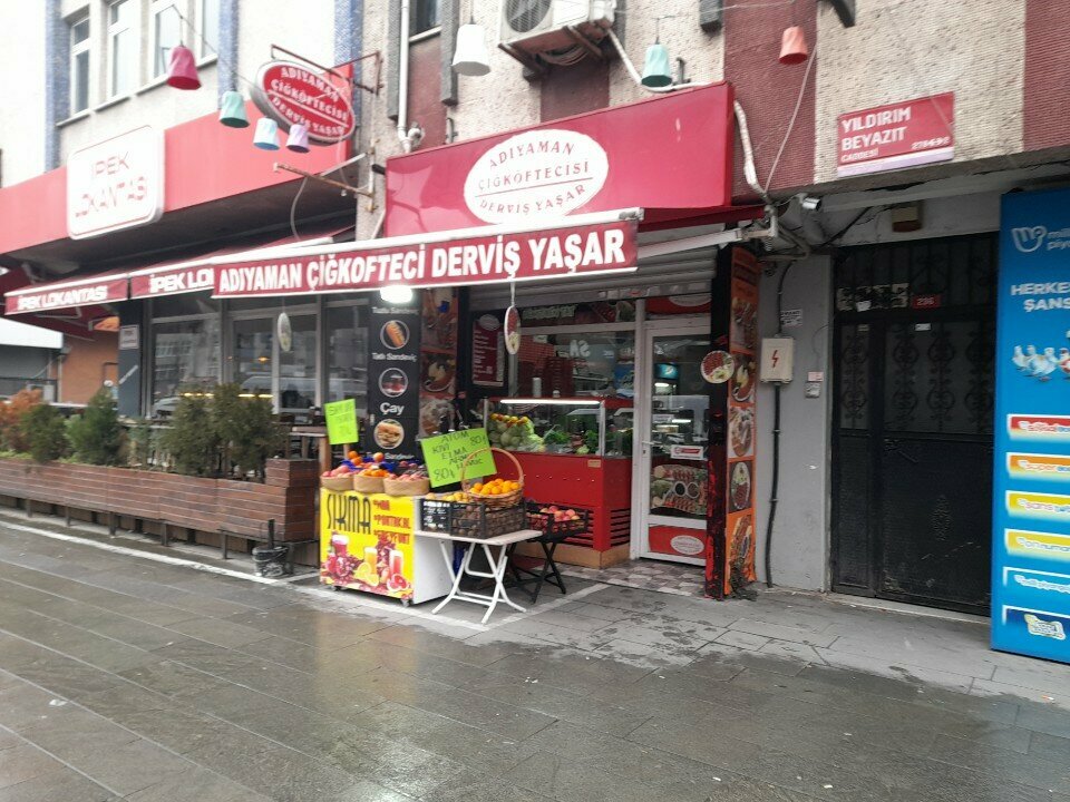 وجبات سريعة Famous Adiyaman Raw Meatball Seller ، اسطنبول، صورة
