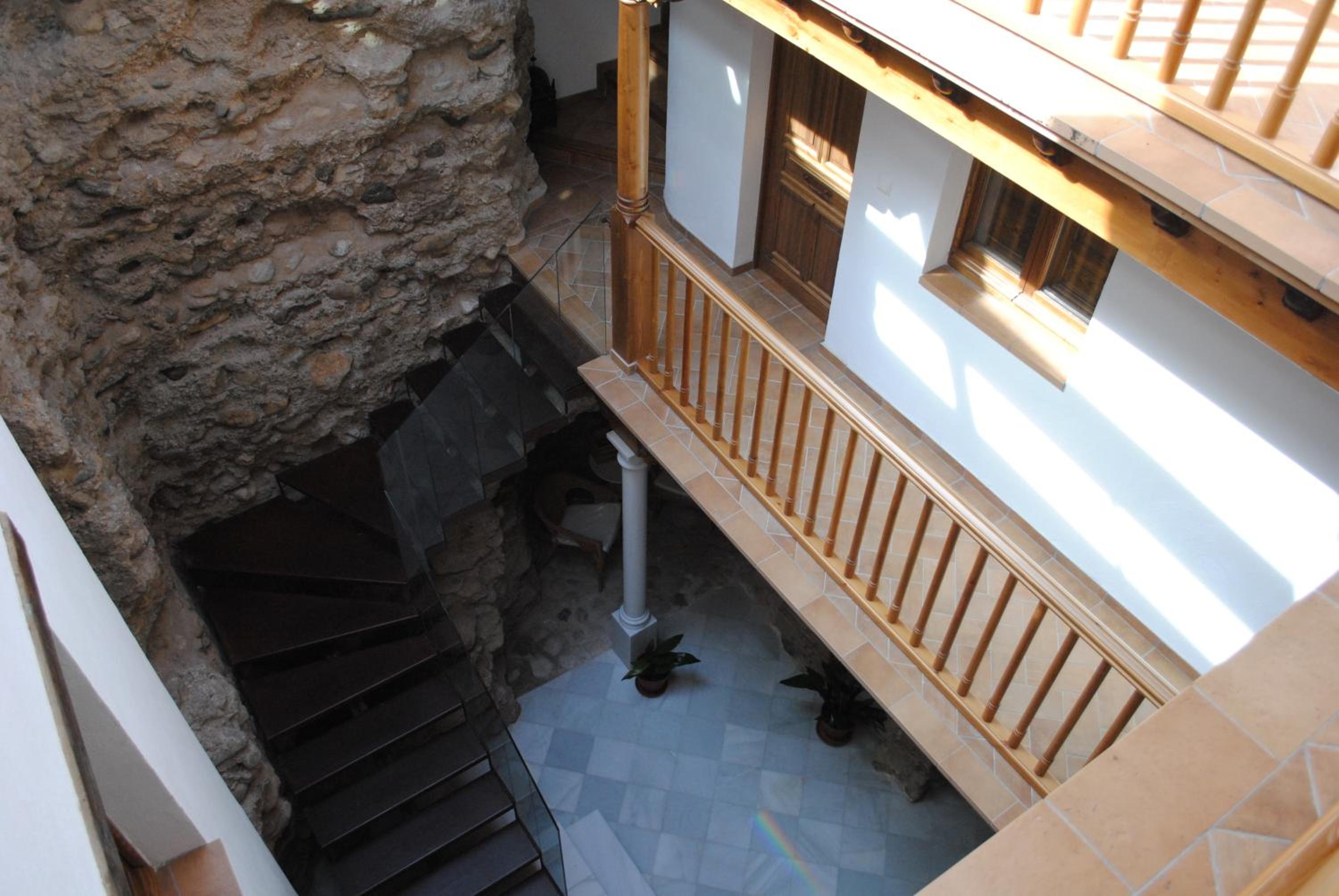 Фото Apartamentos Turisticos Alhambra