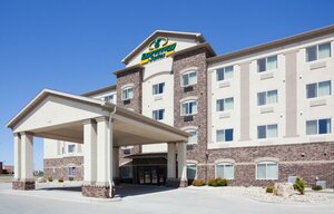 Гостиница Expressway Suites Fargo