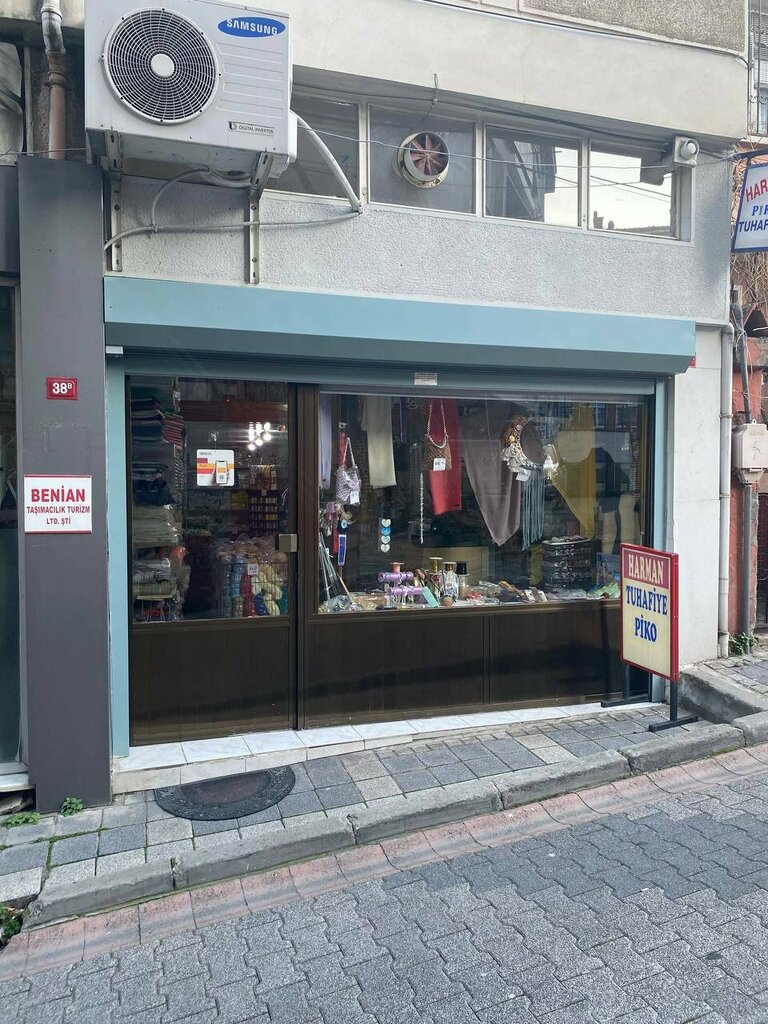 Haberdashery and accessories shop Harman Bridal and Haberdashery, Istanbul, photo