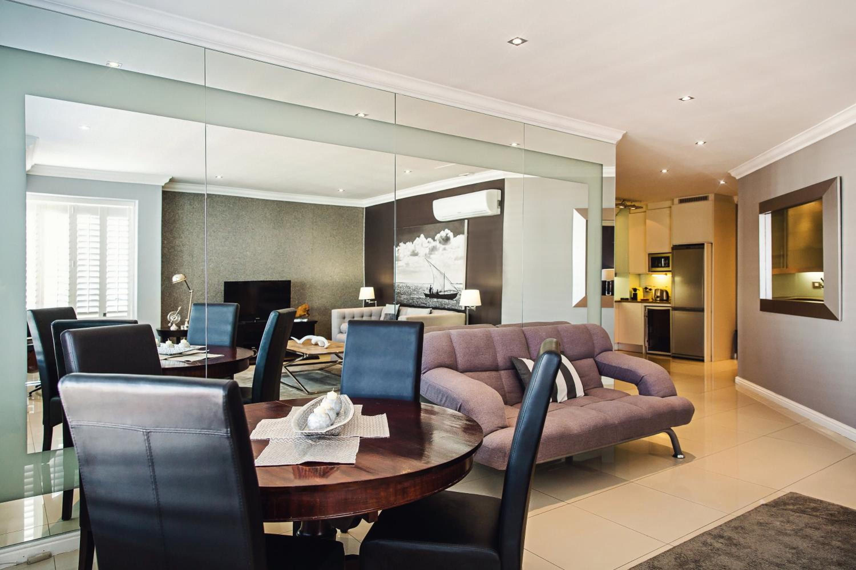 Фото The Granger