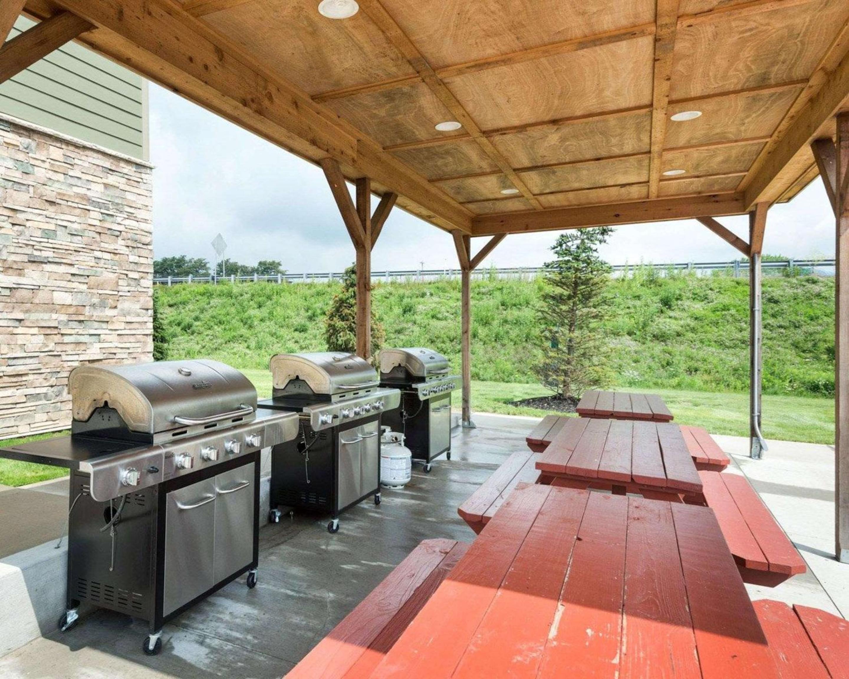 Фото Suburban Extended Stay Hotel Triadelphia