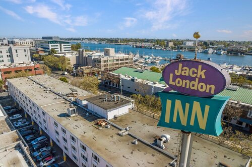 Гостиница Jack London Inn в Окленде