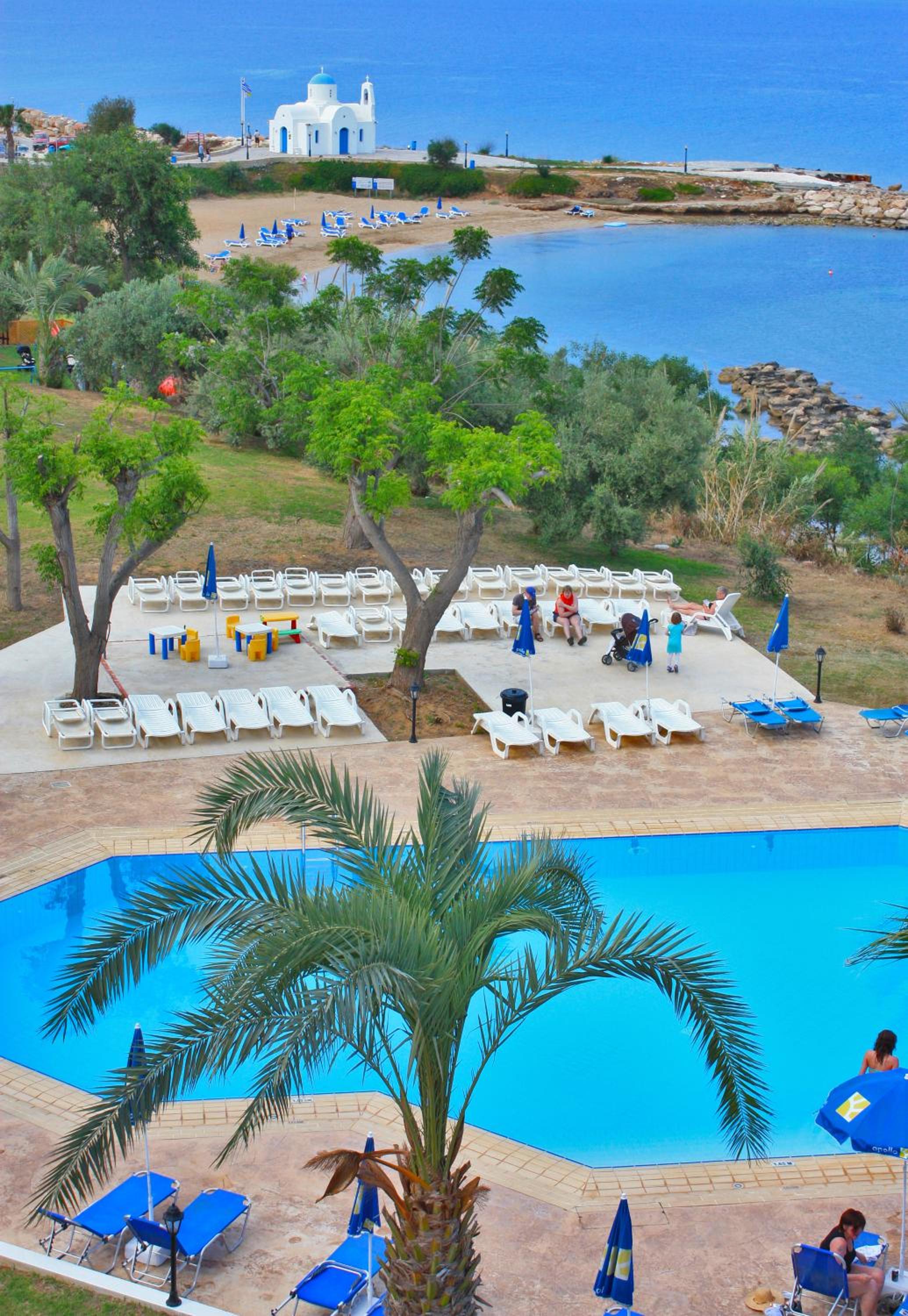 Фото MyroAndrou Beach Hotel Apartments