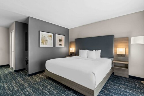 Гостиница Hourglass Hotel, Ascend Hotel Collection в Бэйкерсфилде