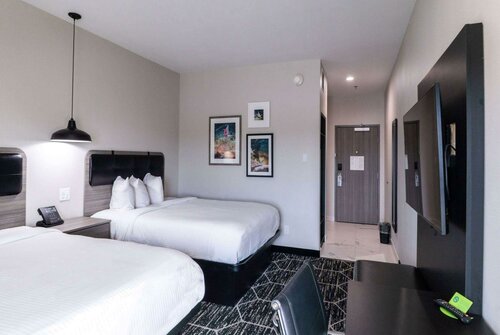 Гостиница La Quinta Inn & Suites by Wyndham Corpus Christi Southeast в Корпус-Кристи