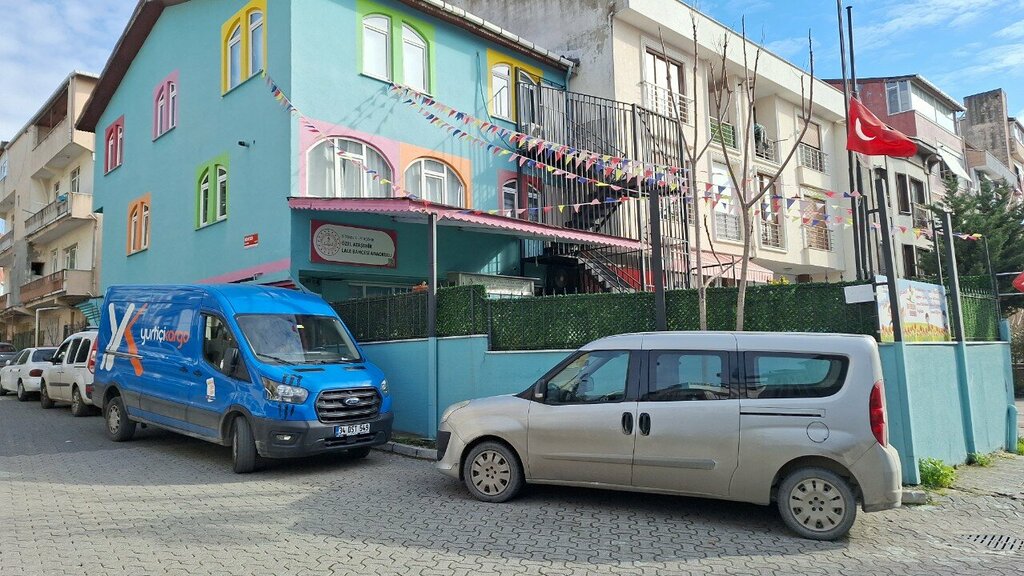 Jardín de infancia, guardería Ozel Atasehir Lale Bahcesi Kindergarten, , foto