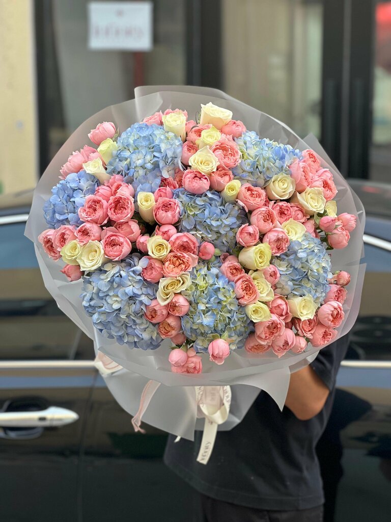 Flowers and bouquets delivery Infinity Flowers Trading Company, Dubai, photo