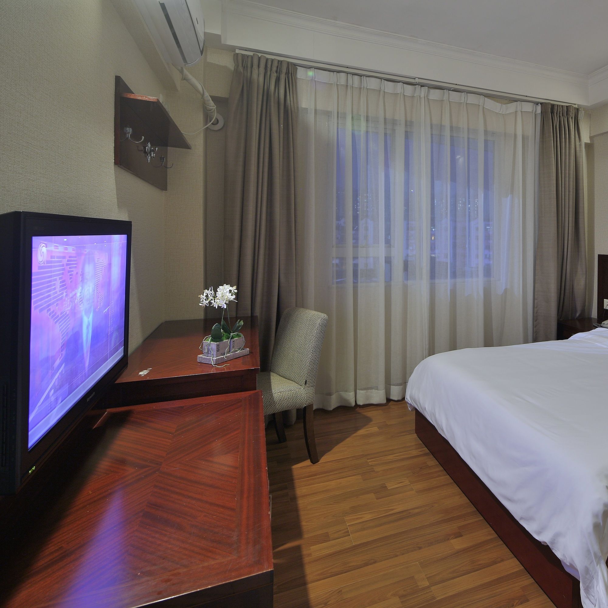 Фото Paco Hotel Guangzhou Jiangtai Road Metro Branch