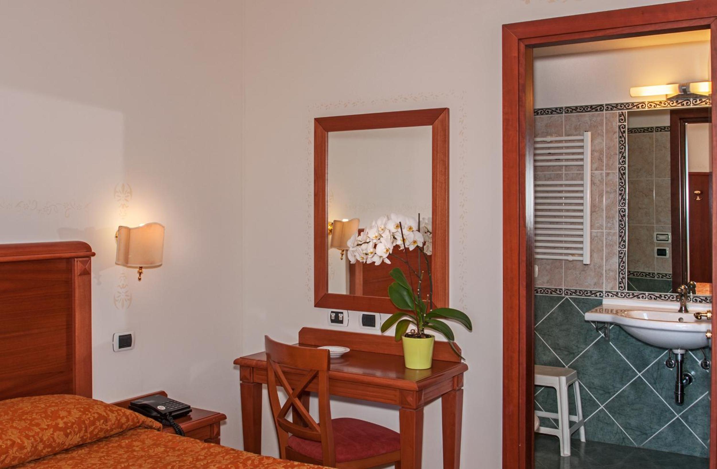 Фото Hotel Villa Ombrosa