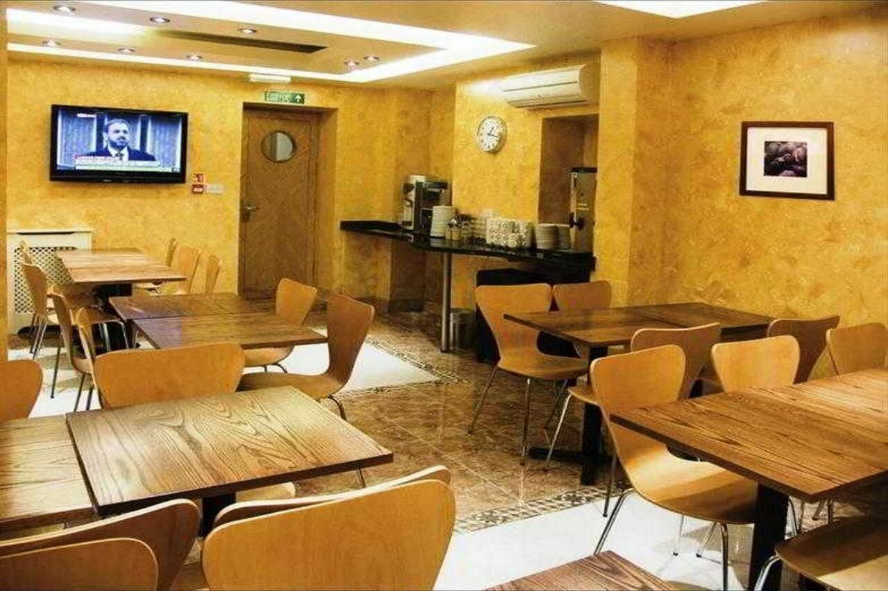 Фото Oxford Hotel Earl's Court