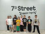 7th Street (bulvar Profsoyuzov, 30А) ، مدرسة لتعليم الرقص