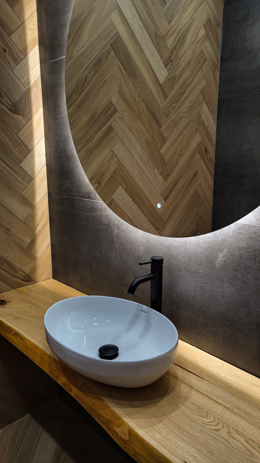 Фото River & House